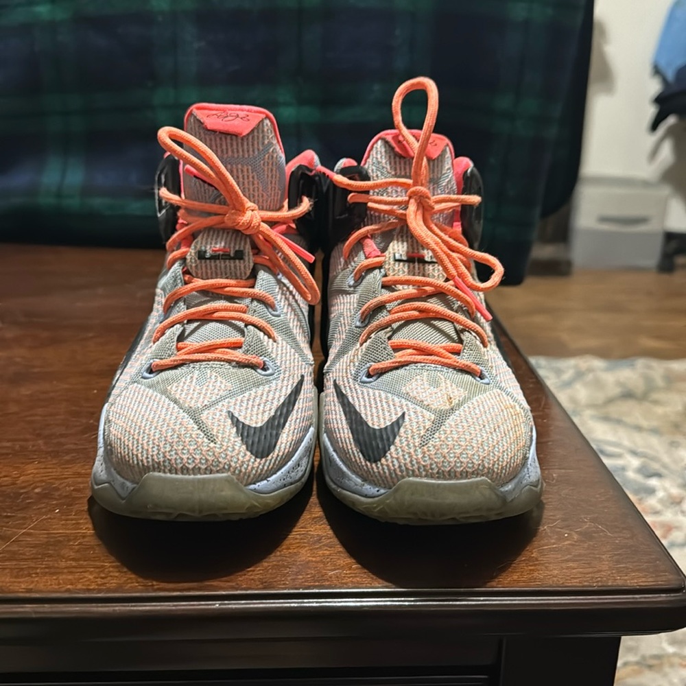 Nike LeBron 12 Easter